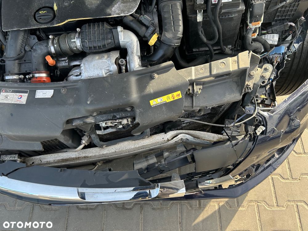 Peugeot 208 1.6 BlueHDi Active - 21