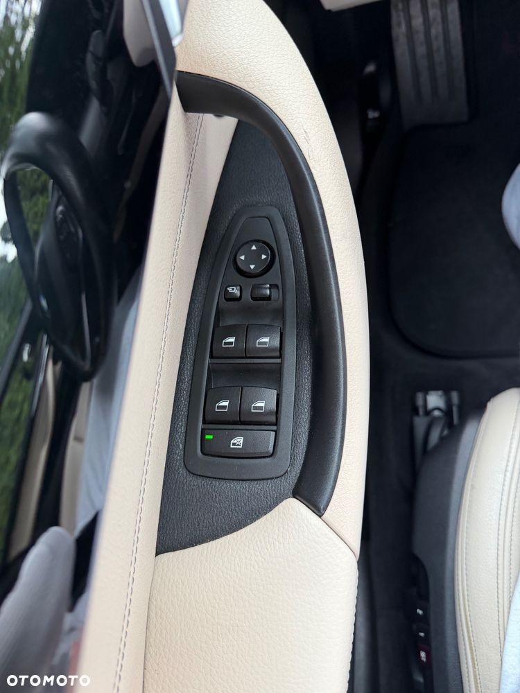 BMW X1 - 22