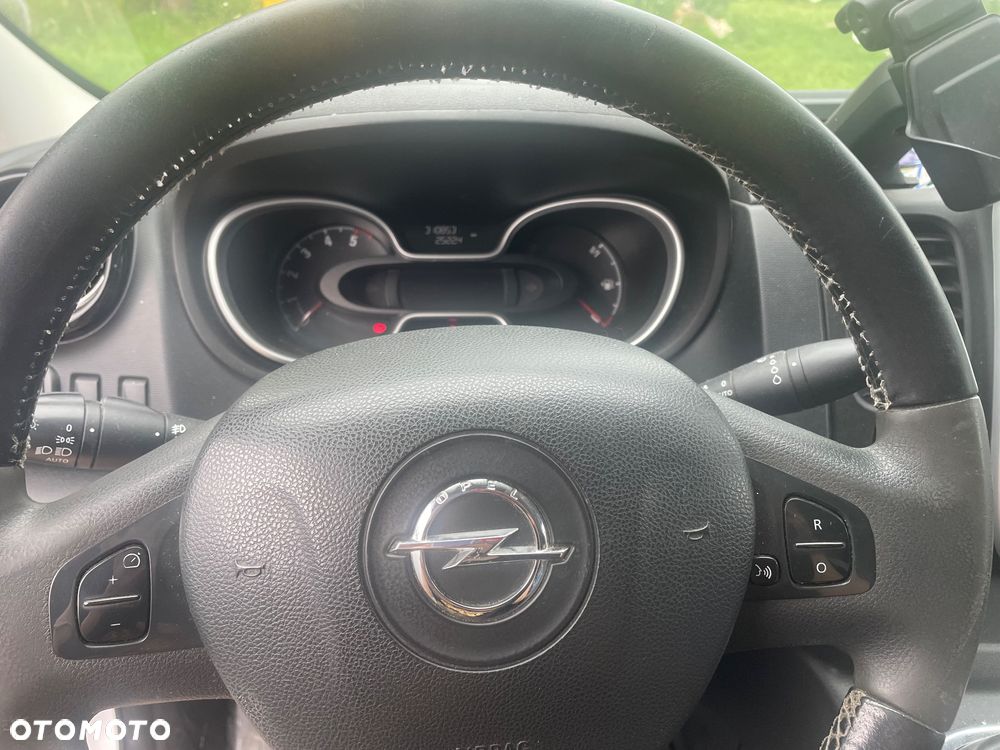 Opel Vivaro - 7