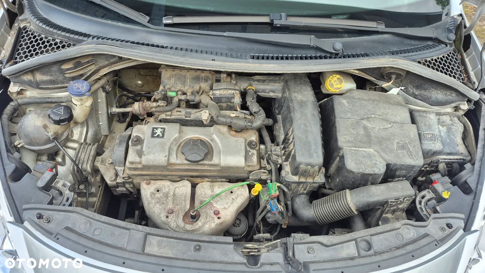 Peugeot 207 1.4 Presence - 8