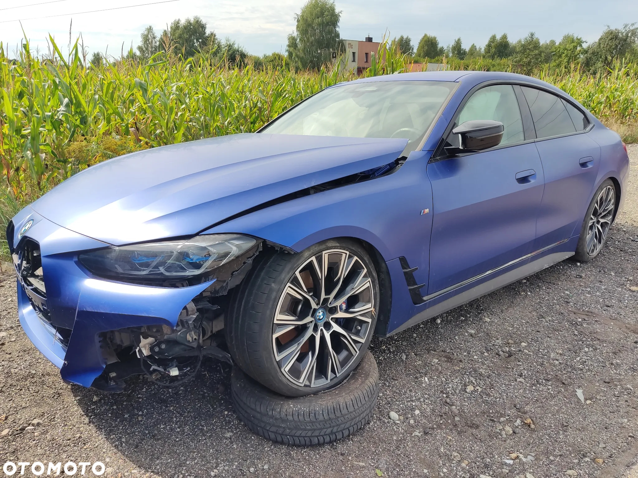 BMW i4 - 8