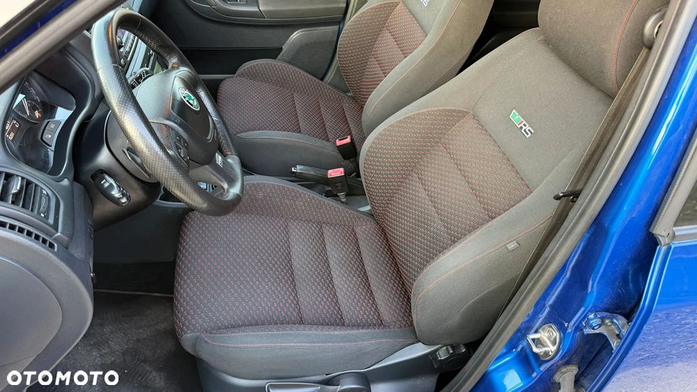 Skoda Fabia 1.4 TSI DSG RS - 10