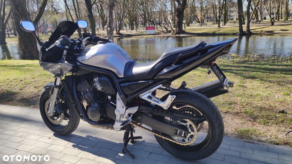 Yamaha FZS - 3