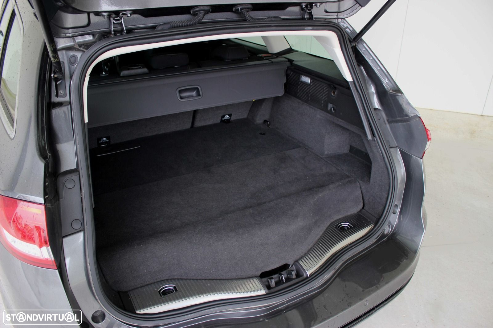 Ford Mondeo SW 2.0 HEV Titanium - 10