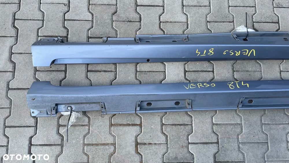 TOYOTA VERSO 09-13 NAKŁADKA PROGU LISTWA LEWA PRAWA KOLOR 8T4 KOŁKI - 4