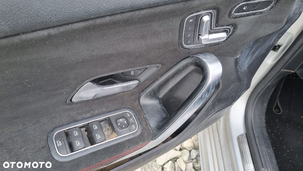 Mercedes-Benz Klasa A 200 d 8G-DCT AMG Line - 28