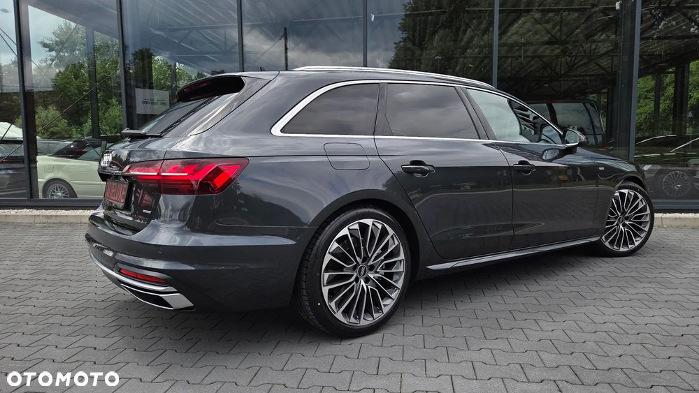 Audi A4 Avant - 31