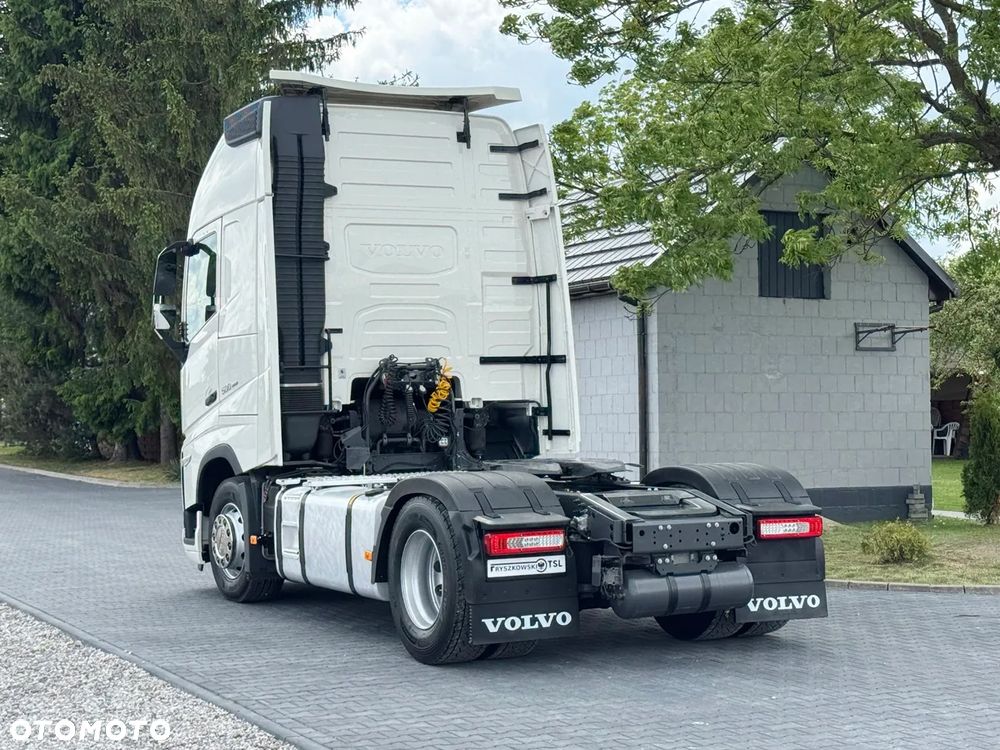 Volvo FH 500 XXL / EURO 6 * BEZ I-SAVE / ACC  / DWA ŁÓŻKA / KLIMA POSTOJOWA / NAVIGACJA / Z NIEMIEC - 16