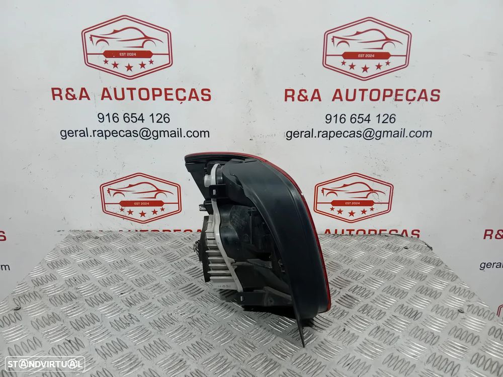 Farolim Esquerdo VW Polo 6R Original - 13