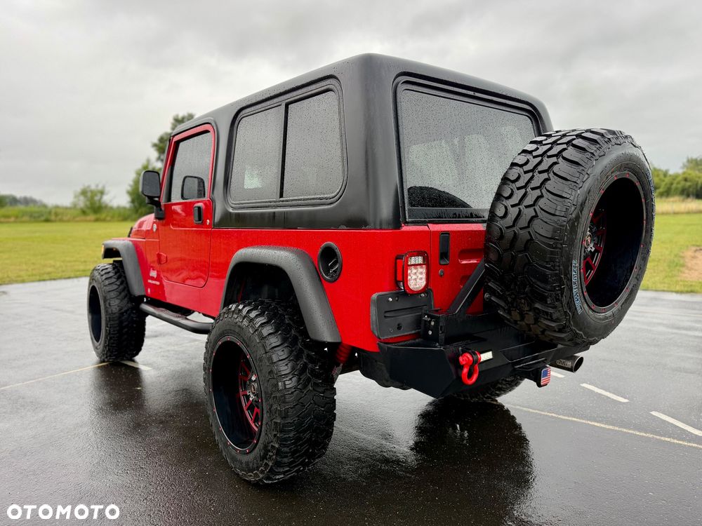 Jeep Wrangler - 4