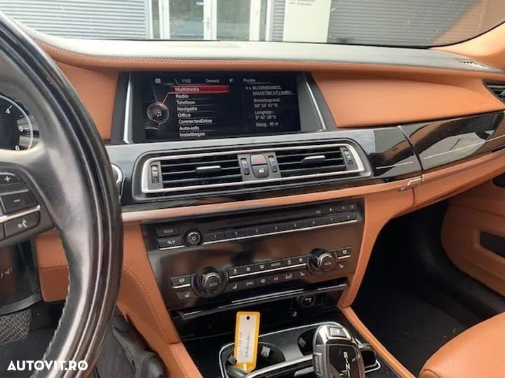 BMW Seria 7 740d xDrive - 4