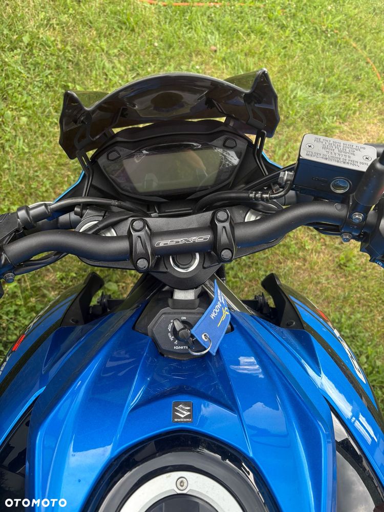 Suzuki GSX - 7