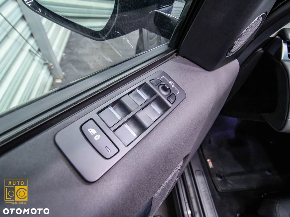 Land Rover Discovery Sport 2.0 D240 SE - 28