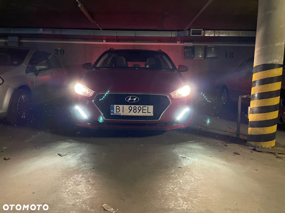 Hyundai i30 1.4 Classic + - 29