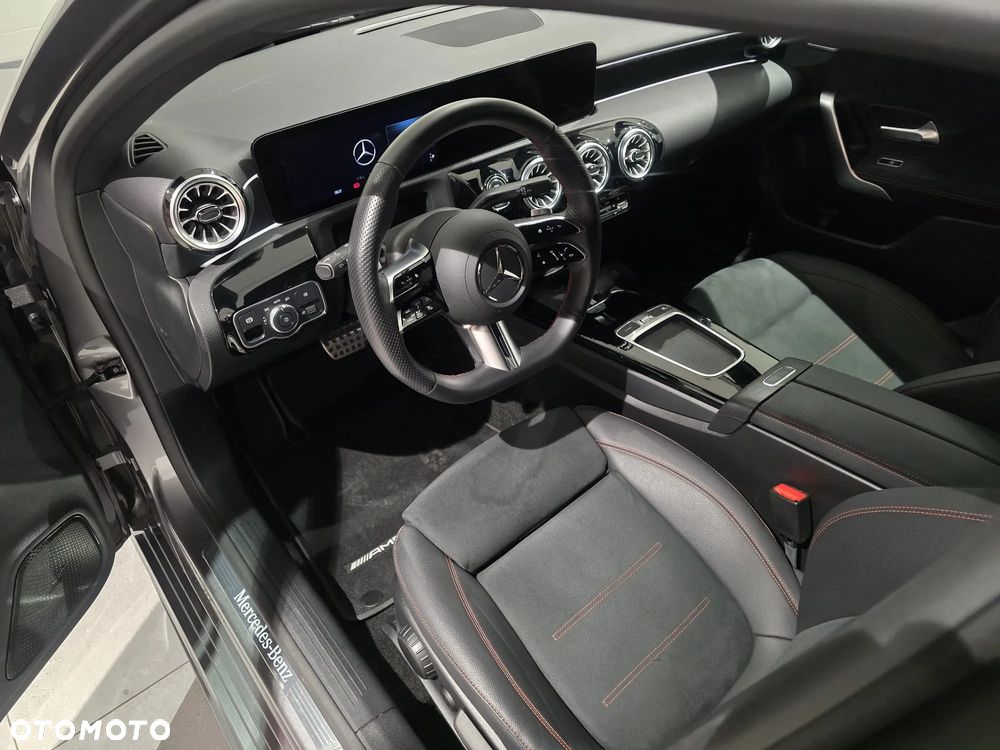 Mercedes-Benz Klasa A 200 AMG Line 7G-DCT - 10