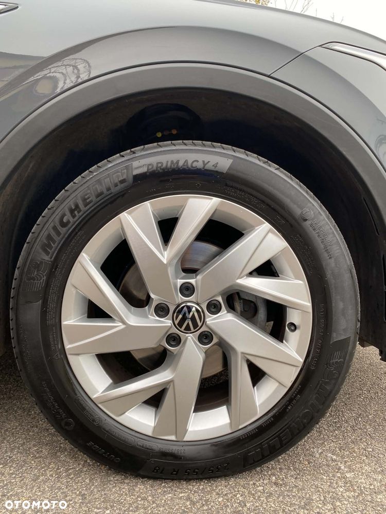 Volkswagen Tiguan - 12