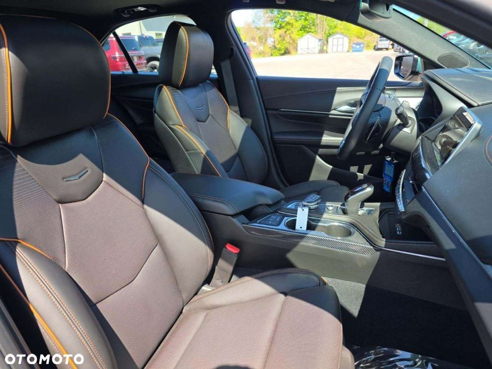Cadillac CT4 - 13