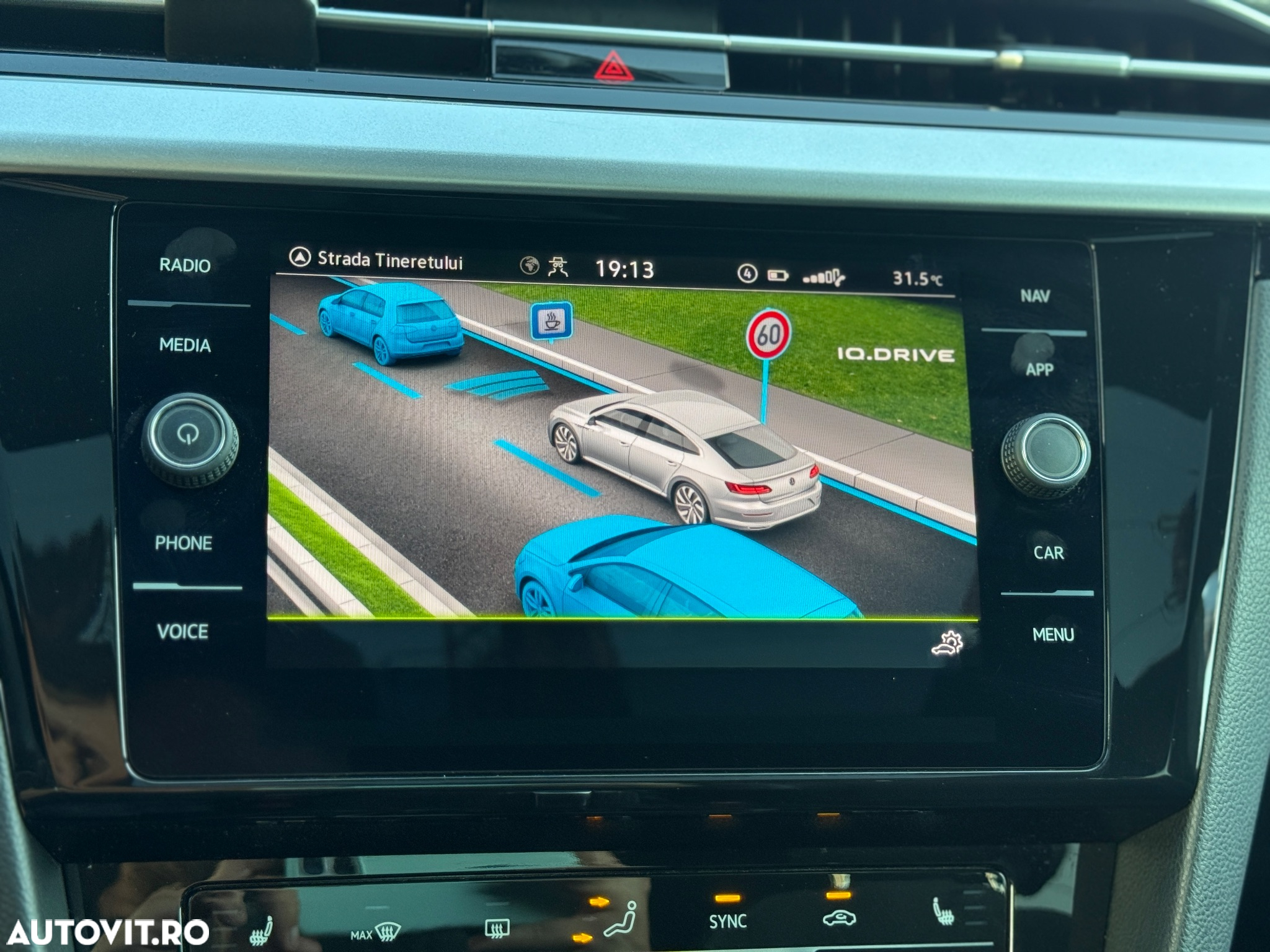 Volkswagen ARTEON 2.0 TDI 4Motion DSG R-Line - 26