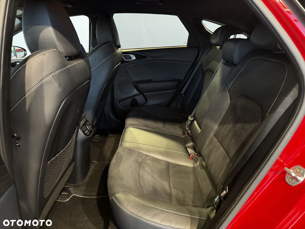 Kia ProCeed - 14