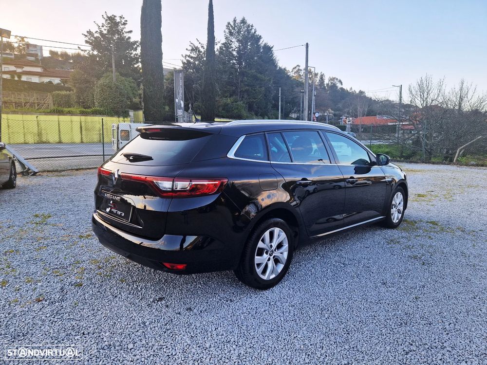 Renault Mégane Sport Tourer 1.5 Blue dCi Limited - 4