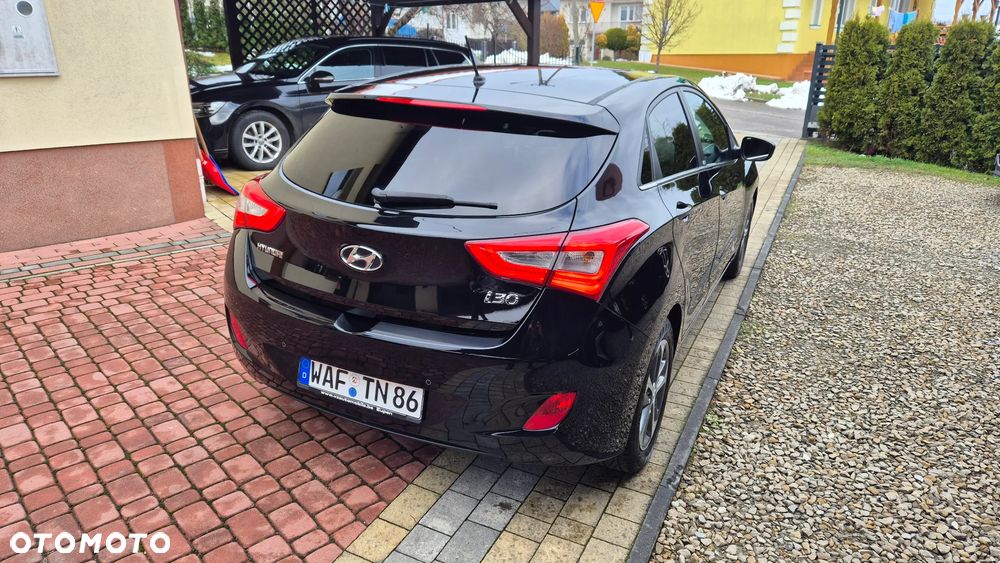 Hyundai i30 1.4 Passion Plus - 13