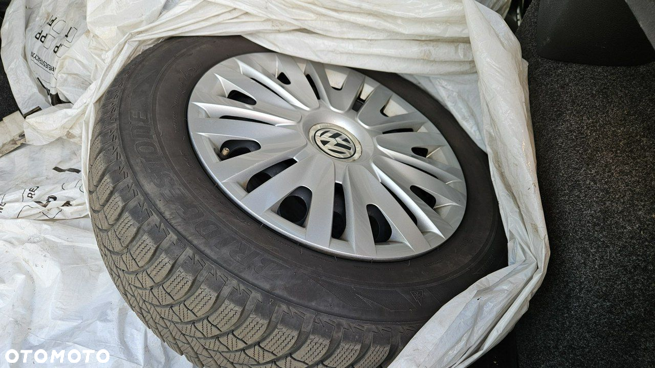 Volkswagen Golf VI 1.6 Comfortline - 33