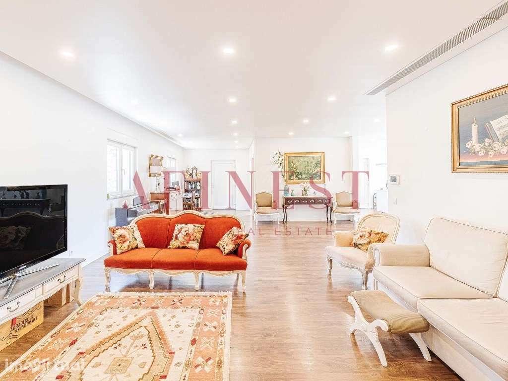 MORADIA T6 EM ALBARRAQUE | LOTE 2.500 m² | JUNTO À QUINTA DA BELOURA - Grande imagem: 3/60