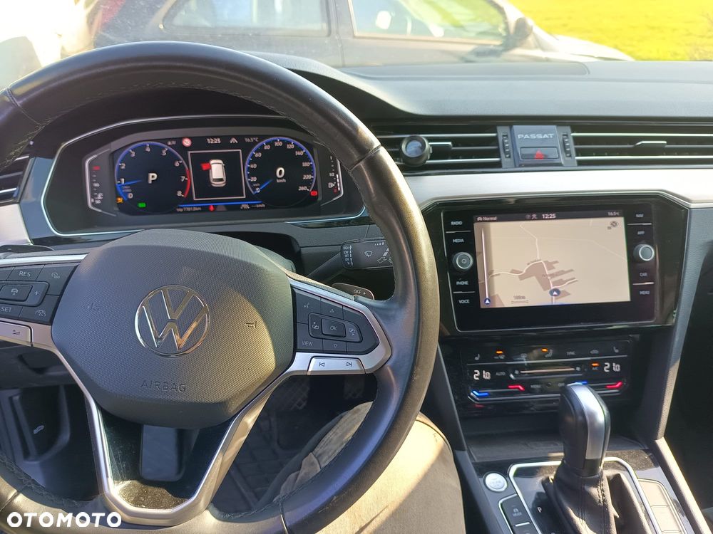 Volkswagen Passat 2.0 TSI Elegance DSG - 9