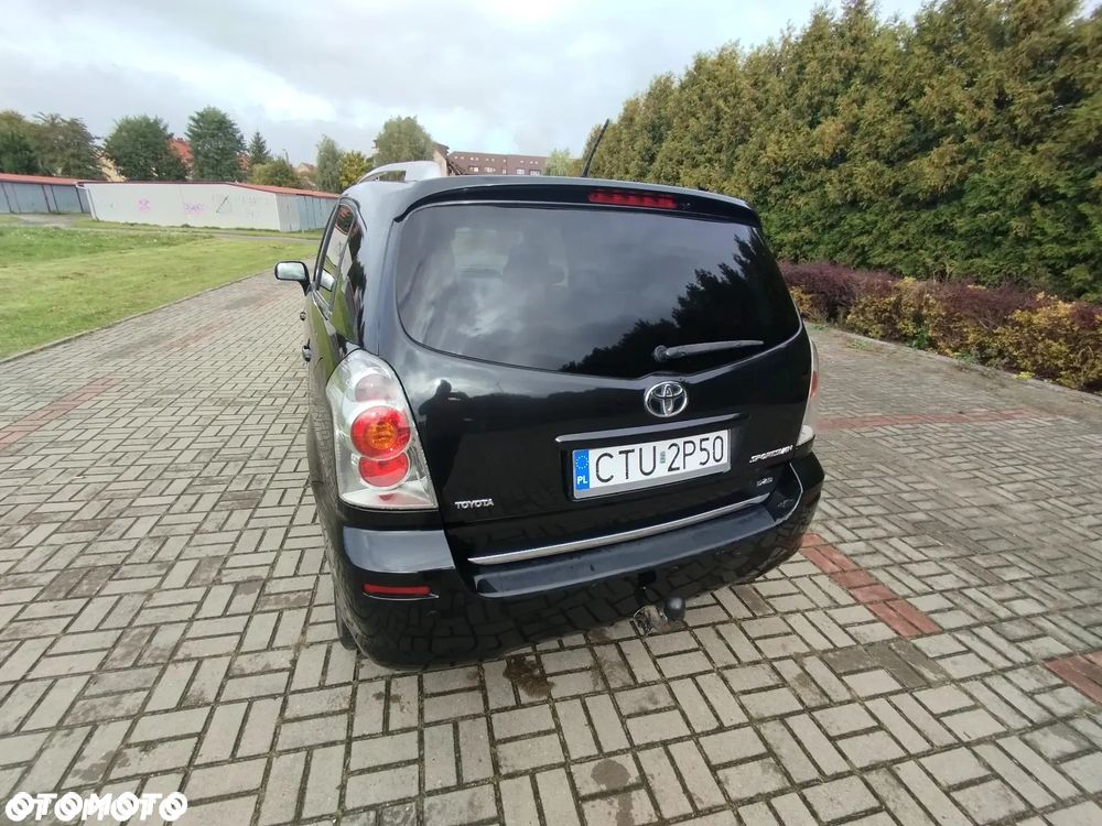 Toyota Corolla Verso 2.2 D-4D Prestige Sport - 8