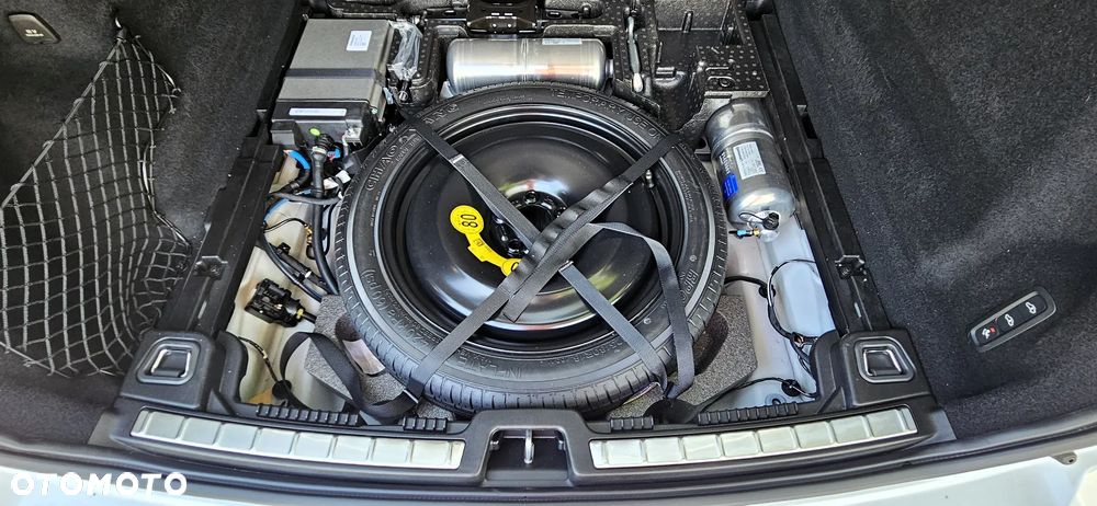 Volvo XC 60 B4 B R-Design - 18