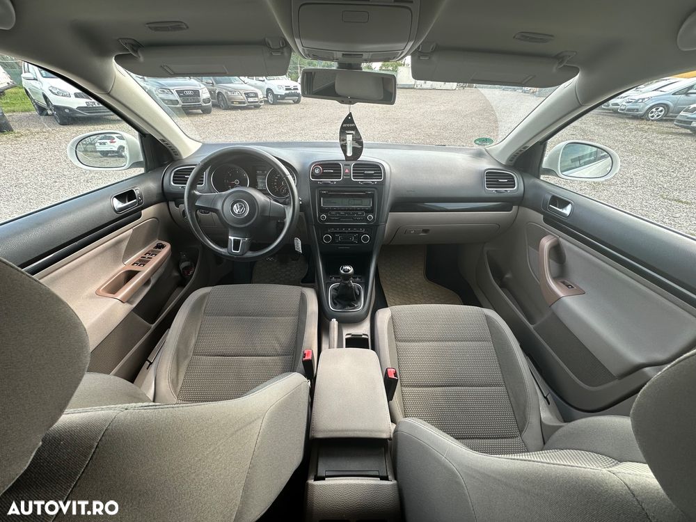 Volkswagen Golf 1.6 TDI DPF BMT Comfortline - 11