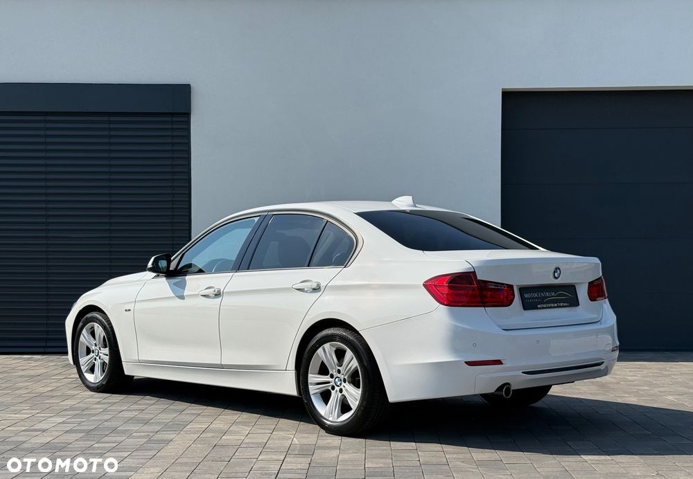 BMW Seria 3 320d - 6