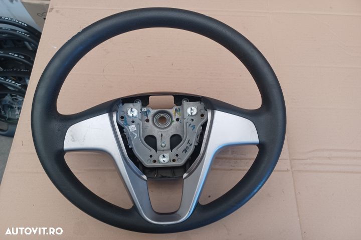 Volan simplu 56113-1J700 Hyundai i20 PB [2008 - 2012] Hatchback 5-usi - 1