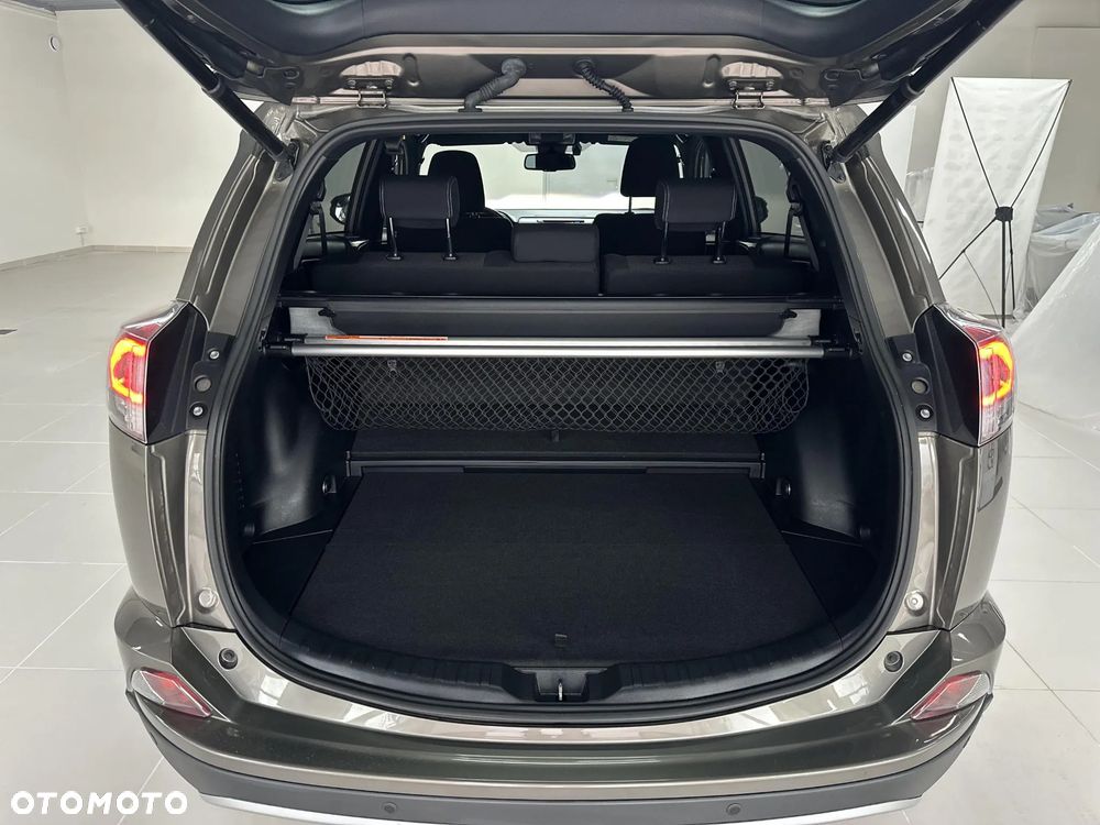 Toyota RAV4 Hybrid Style 4x4 - 14