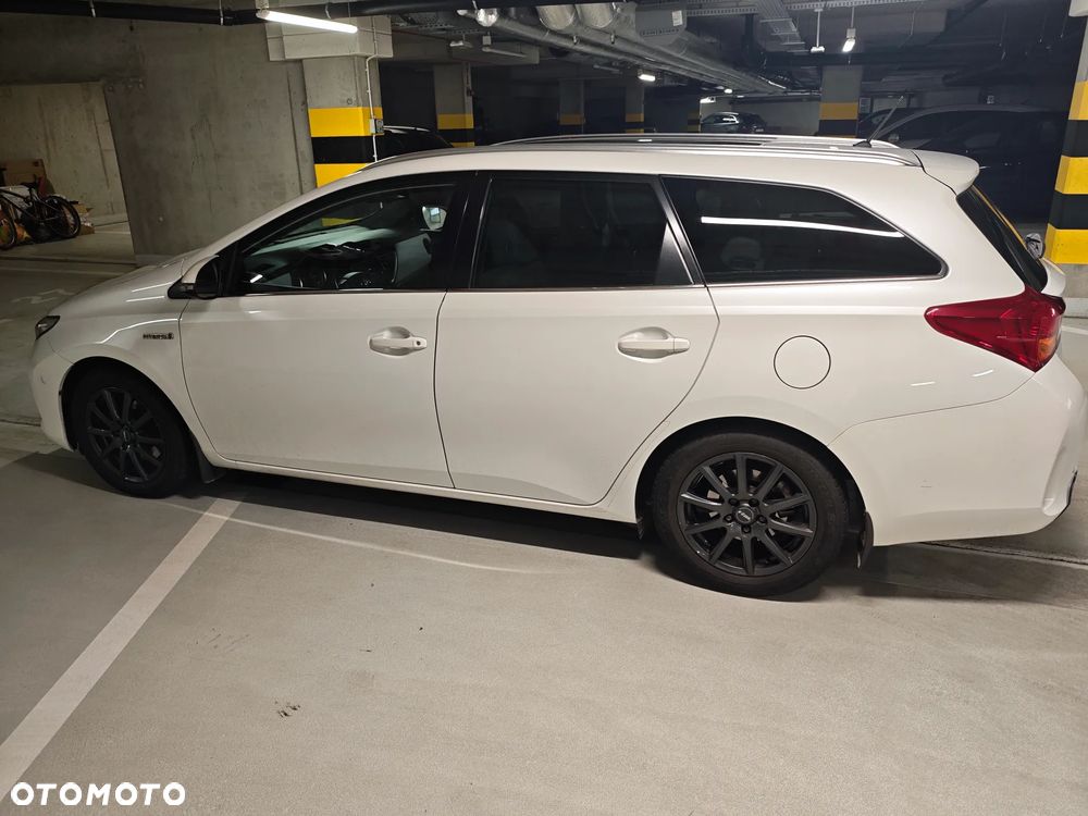 Toyota Auris 1.8 HSD Luna - 8