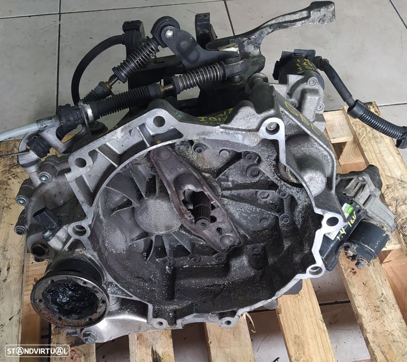 caixa velocidades seat ibiza 1.4i vw Polo IV 1.4i 16v 2004 GDL - 4
