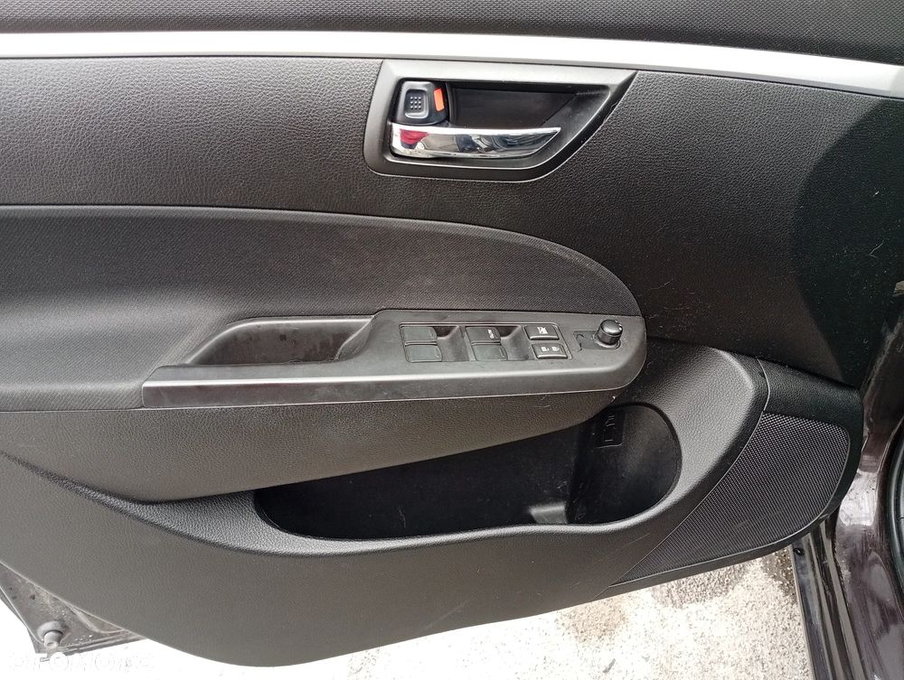 Suzuki Swift - 8