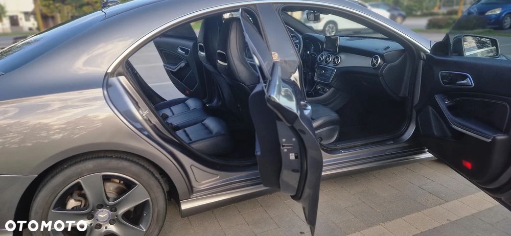 Mercedes-Benz CLA 250 7G-DCT - 13