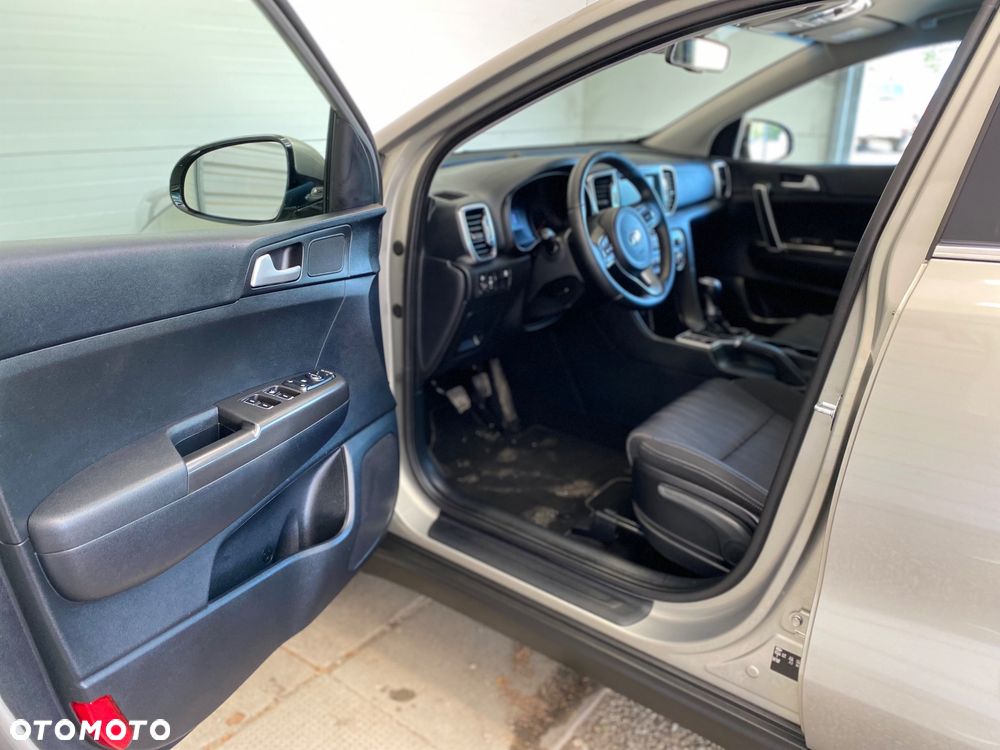 Kia Sportage 1.6 GDI 2WD DREAM-TEAM EDITION - 8