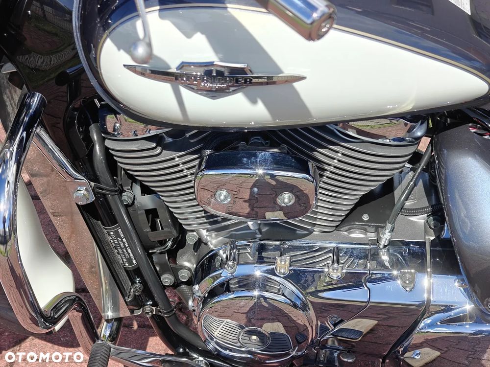 Suzuki Intruder - 23