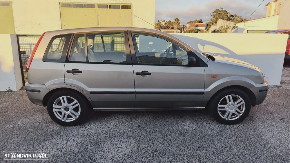 Ford Fusion 1.4 Trend - 1