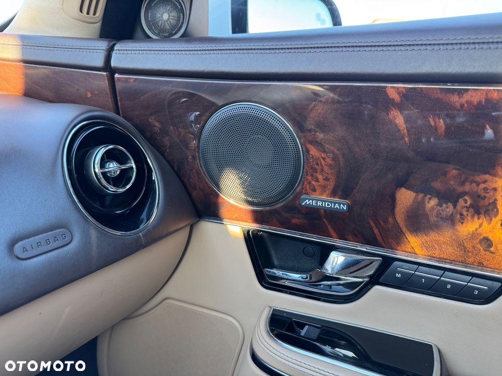 Jaguar XJ 3.0 T AWD Portfolio - 25