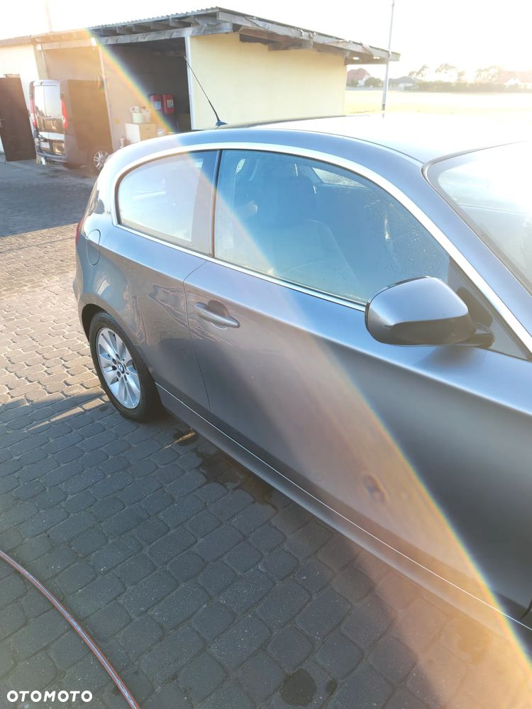 BMW Seria 1 - 12