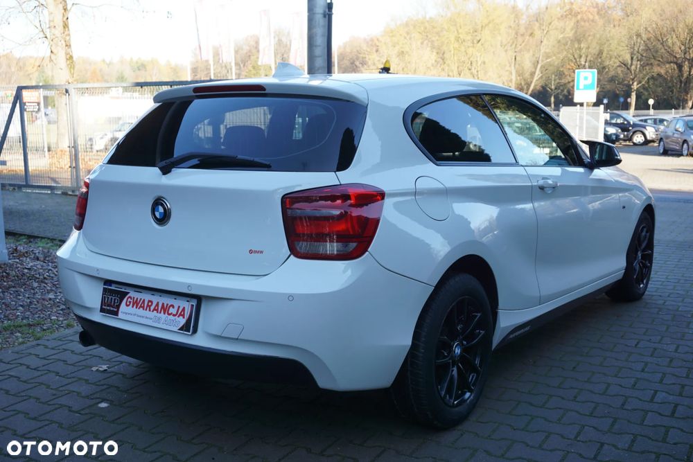 BMW Seria 1 114i Sport Line - 3