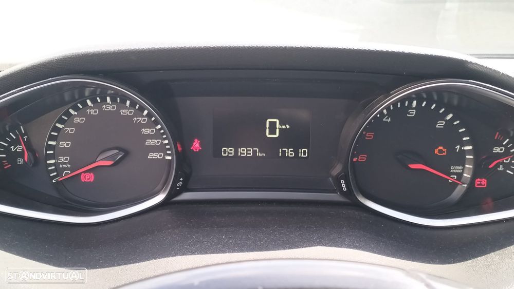 Peugeot 308 1.6 BlueHDi Active - 8