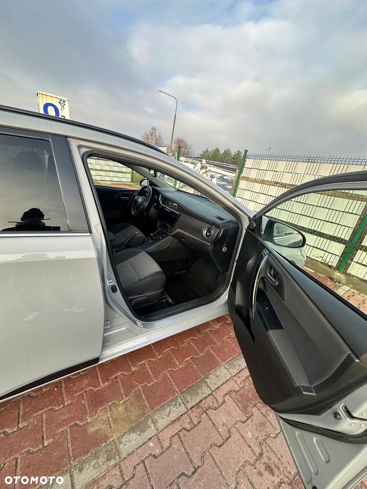 Toyota Auris Hybrid 135 Comfort - 7