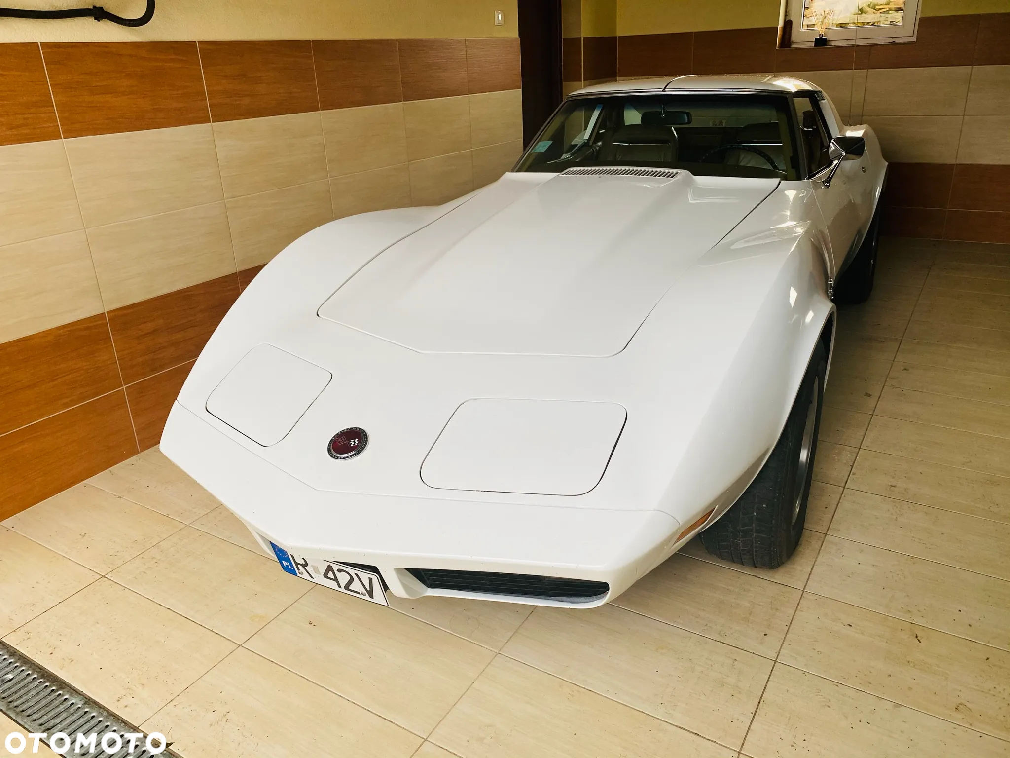 Chevrolet Corvette - 16