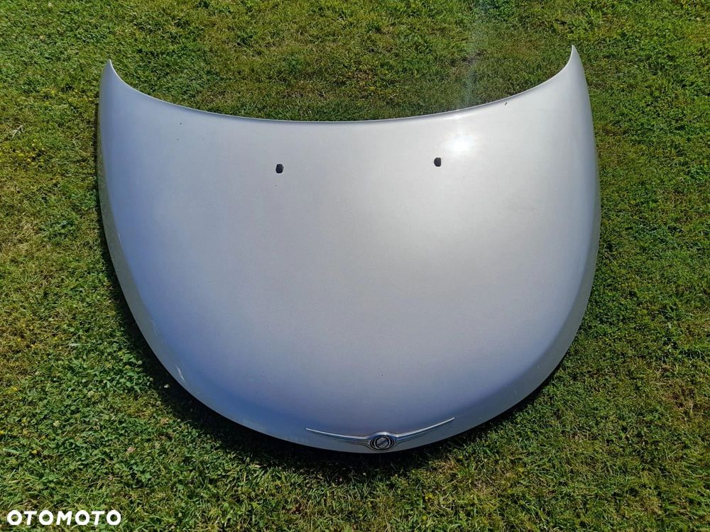 PT Cruiser maska znaczek stan bdb bez malowania Chrysler - 1