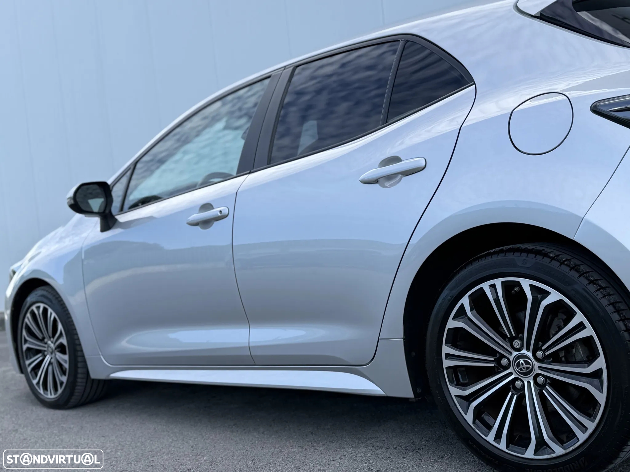 Toyota Corolla 1.8 Hybrid Comfort+P.Sport - 19