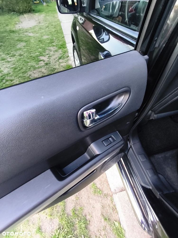 Nissan X-Trail 2.0 dCi 4x4 DPF Platinum - 23